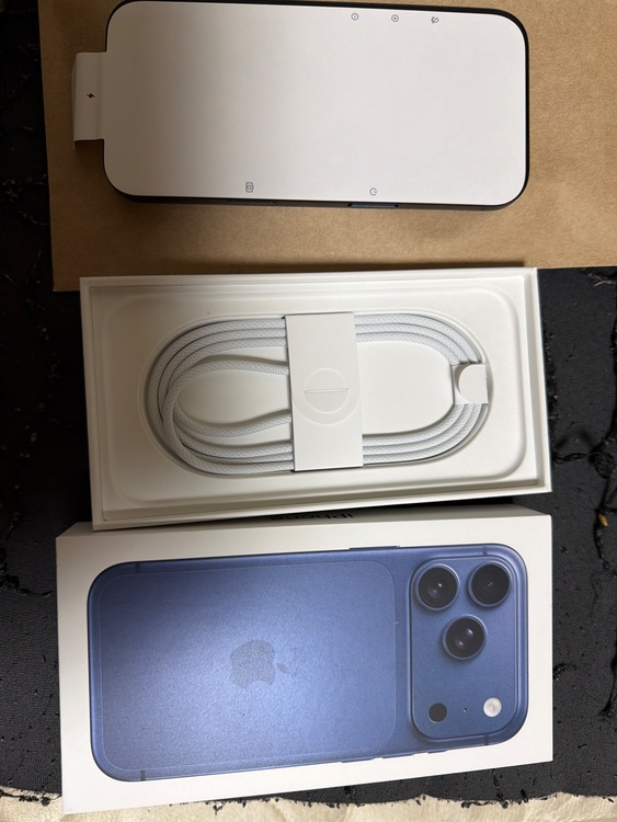 iPhone 17 Pro（スマホ）の商品画像 - 査定依頼日：2026年7月12日 - 最高査定価格：150,000円