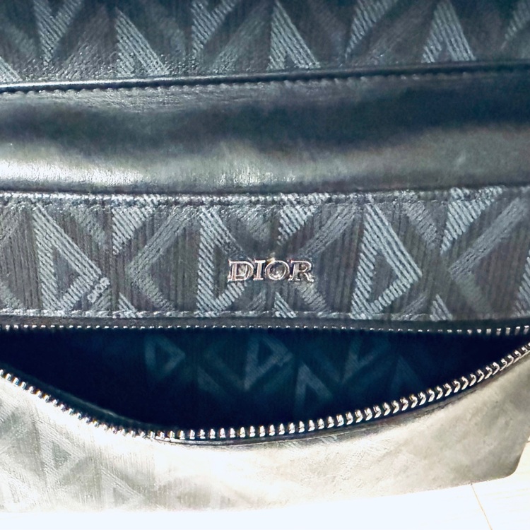 CDダイヤモンドバックパック（ブランドバッグ）の商品画像 - 査定依頼日：2025年8月4日 - 最高査定価格：200,000円