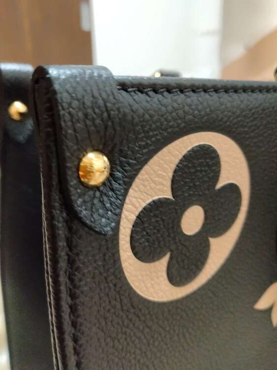 LOUIS VUITTON・ M45495・オンザゴー MM（ブランドバッグ）の商品画像 - 査定依頼日：2025年1月13日 - 最高査定価格：320,000円