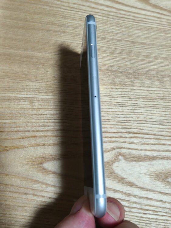 iPhone8（スマホ）の商品画像 - 査定依頼日：2026年7月19日 - 最高査定価格：3,500円
