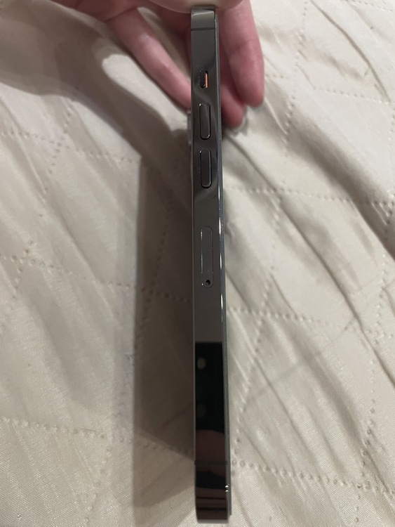iPhone13pro 128GB（スマホ）の商品画像 - 査定依頼日：2026年7月17日 - 最高査定価格：50,000円