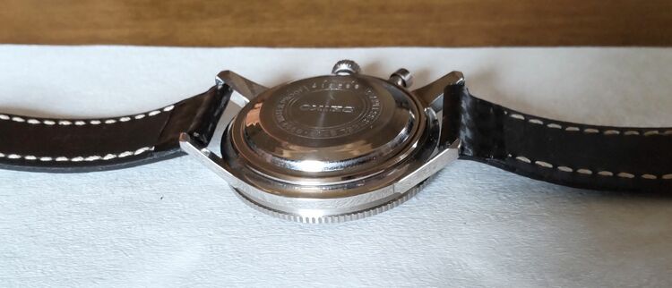 １９６４東京オリンピック　ワンプッシュクロノグラフ（高級時計）の商品画像 - 査定依頼日：2025年8月30日 - 最高査定価格：100,000円