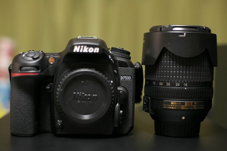 D7500 18-140 VR Kit（カメラ）の商品画像 - 査定依頼日：2026年4月4日 - 最高査定価格：60,000円