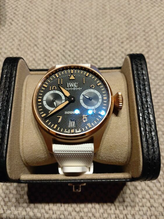 IWC パイロットウォッチ （高級時計）の商品画像 - 査定依頼日：2025年8月28日 - 最高査定価格：4,000,000円