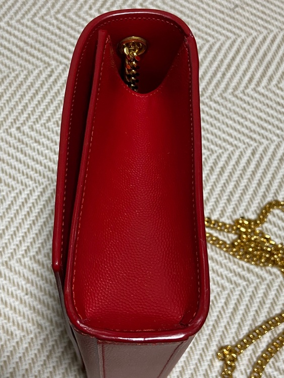 イブサンローラン  （ブランドバッグ）の商品画像 - 査定依頼日：2025年6月7日 - 最高査定価格：135,000円