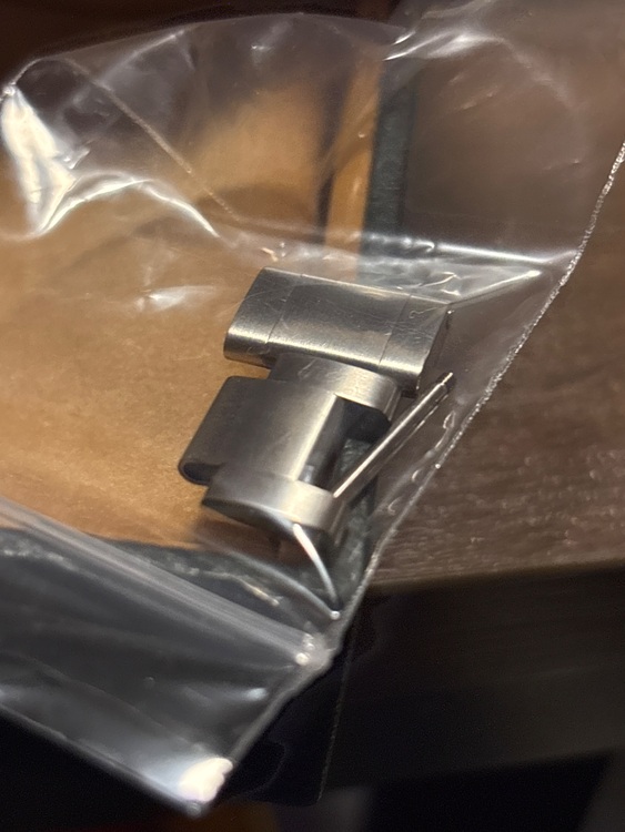 ロレックス エクスプローラー 1427（高級時計）の商品画像 - 査定依頼日：2025年10月27日 - 最高査定価格：1,000,000円