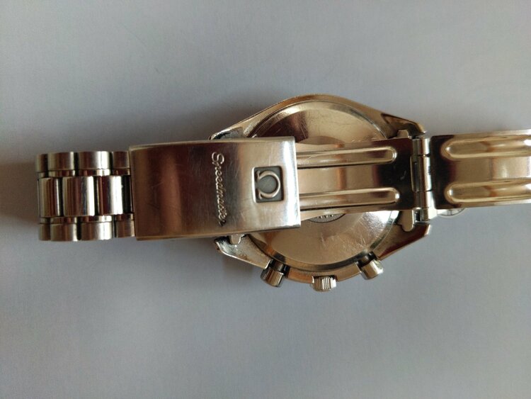 オメガ スピードマスター トリプルカレンダー（高級時計）の商品画像 - 査定依頼日：2026年1月5日 - 最高査定価格：280,000円