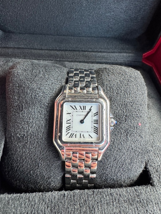 カルティエ タンク （高級時計）の商品画像 - 査定依頼日：2025年9月10日 - 最高査定価格：1,500,000円