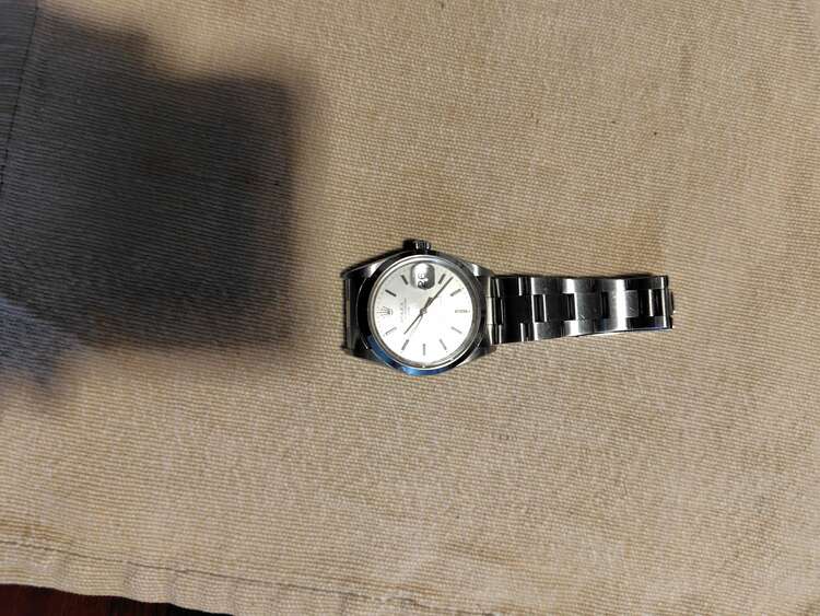 ロレックス パーペチュアルデイト 15200（高級時計）の商品画像 - 査定依頼日：2024年12月26日 - 最高査定価格：630,000円