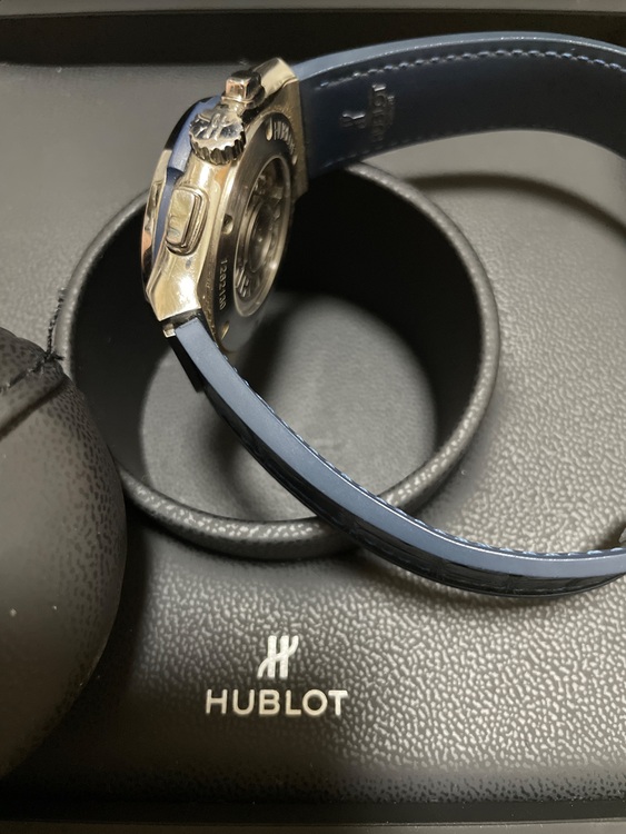 ウブロ クラシックフュージョン （高級時計）の商品画像 - 査定依頼日：2025年10月18日 - 最高査定価格：820,000円