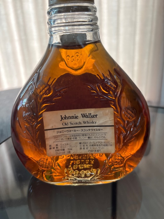 ジョニーウォーカー　スウィング（お酒）の商品画像 - 査定依頼日：2025年7月8日 - 最高査定価格：4,000円