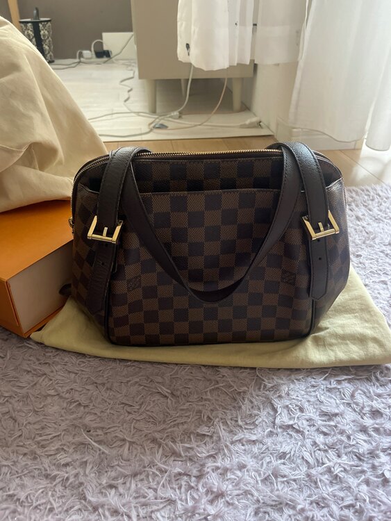 ショルダーバッグ（ブランドバッグ）の商品画像 - 査定依頼日：2025年6月1日 - 最高査定価格：90,000円