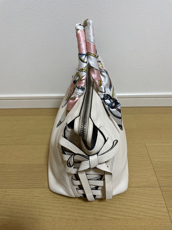 ミュウミュウ  （ブランドバッグ）の商品画像 - 査定依頼日：2025年9月14日 - 最高査定価格：30,000円