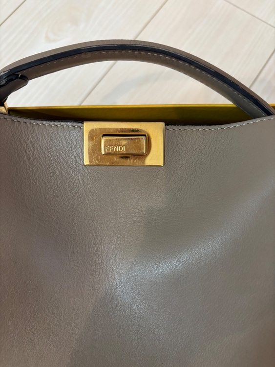 ピーカブーエッセンシャリー（ブランドバッグ）の商品画像 - 査定依頼日：2025年9月2日 - 最高査定価格：140,000円