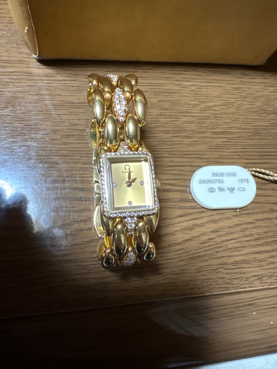 オメガ その他 8301/854（高級時計）の商品画像 - 査定依頼日：2026年3月31日 - 最高査定価格：1,880,000円