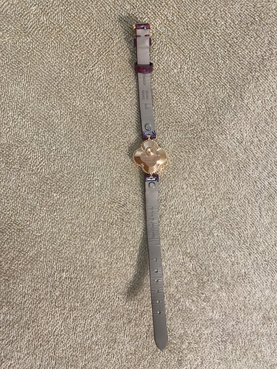 スウィートアルハンブラウォッチ（高級時計）の商品画像 - 査定依頼日：2025年1月18日 - 最高査定価格：800,000円