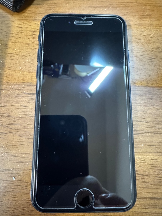 iPhone iPhone SE (第 3 世代) 64GB docomo（スマホ）の商品画像 - 査定依頼日：2026年8月2日 - 最高査定価格：20,000円