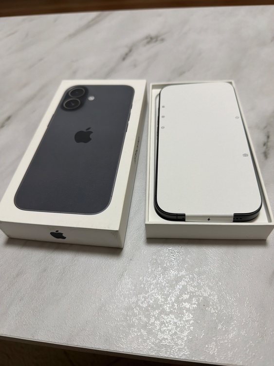iPhone17（スマホ）の商品画像 - 査定依頼日：2026年9月19日 - 最高査定価格：100,000円