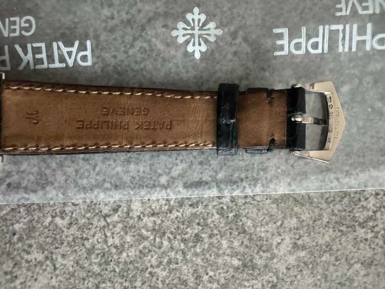 パテックフィリップ カラトラバ 3919ＳＧ-001（高級時計）の商品画像 - 査定依頼日：2025年4月18日 - 最高査定価格：1,800,000円