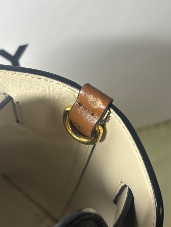 その他 バーバリー （ブランドバッグ）の商品画像 - 査定依頼日：2025年11月18日 - 最高査定価格：30,000円