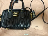 ミュウミュウ  （ブランドバッグ）の商品画像 - 査定依頼日：2025年9月20日 - 最高査定価格：210,000円
