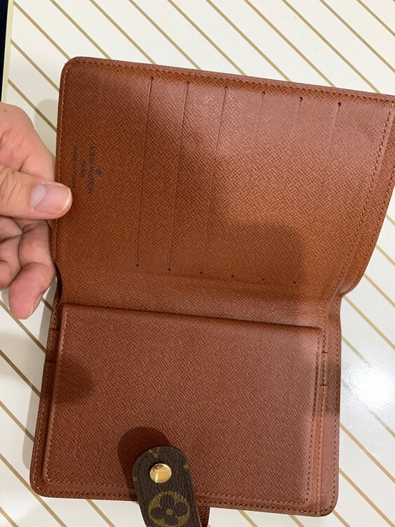 ルイヴィトンポルトパピエジップ（ブランド財布・小物）の商品画像 - 査定依頼日：2025年5月6日 - 最高査定価格：13,000円