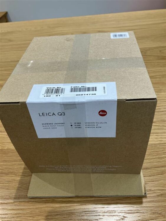 LEICA　Q3（19081）（カメラ）の商品画像 - 査定依頼日：2025年8月22日 - 最高査定価格：600,000円