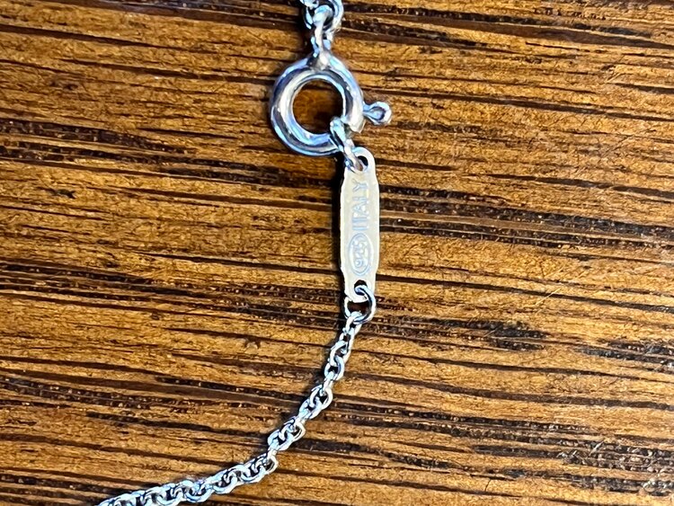 ティファニー アトラスキューブネックレス？（金・貴金属）の商品画像 - 査定依頼日：2025年5月13日 - 最高査定価格：3,000円