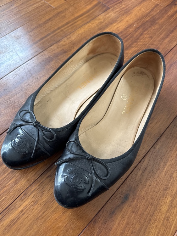 バレリーナシューズ（ブランド財布・小物）の商品画像 - 査定依頼日：2025年9月22日 - 最高査定価格：8,000円