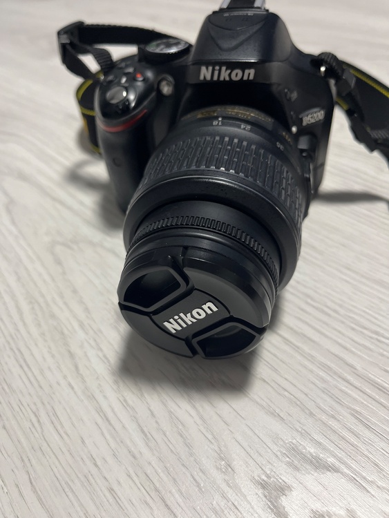 D5200（カメラ）の商品画像 - 査定依頼日：2026年8月3日 - 最高査定価格：27,000円