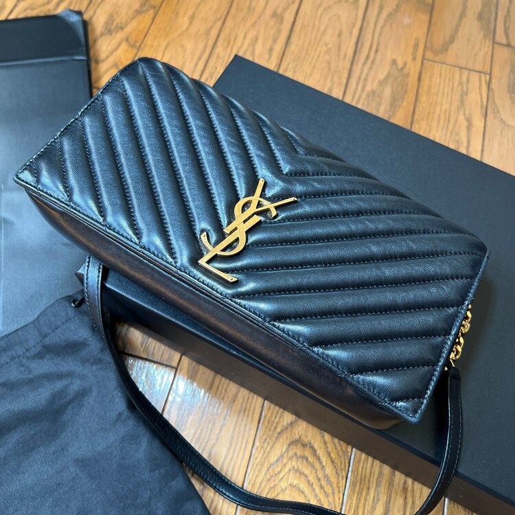 イブサンローラン  （ブランドバッグ）の商品画像 - 査定依頼日：2025年4月15日 - 最高査定価格：130,000円