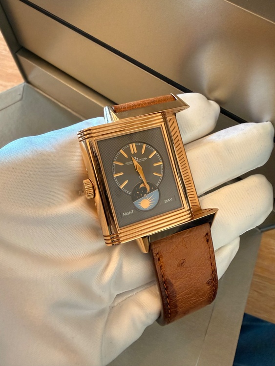 ジャガー・ルクル レベルソ （高級時計）の商品画像 - 査定依頼日：2026年2月1日 - 最高査定価格：2,350,000円