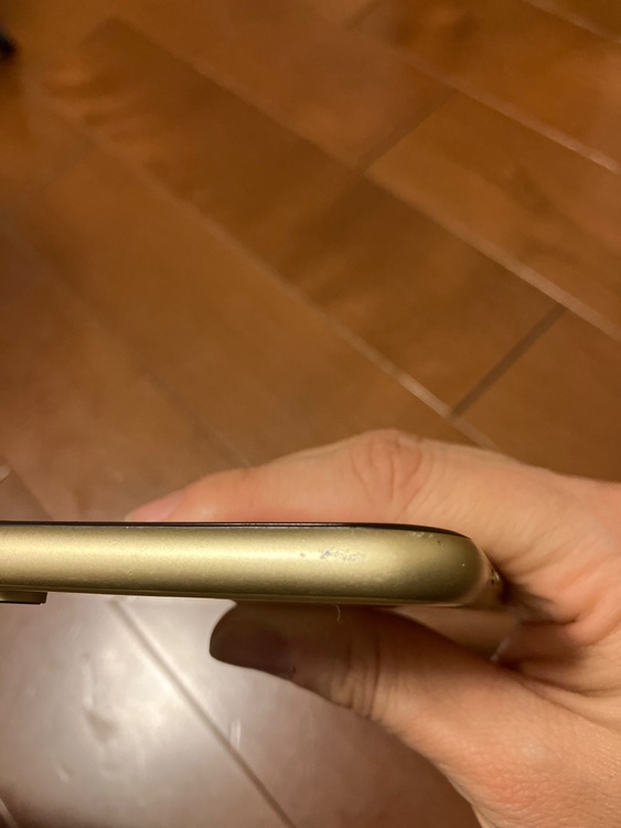 iPhoneXR 64GB SIMフリー（スマホ）の商品画像 - 査定依頼日：2025年10月28日 - 最高査定価格：13,000円