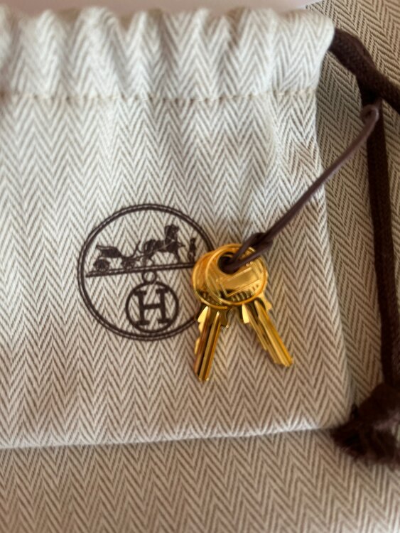 エルメス ピコタン （ブランドバッグ）の商品画像 - 査定依頼日：2025年4月20日 - 最高査定価格：400,000円