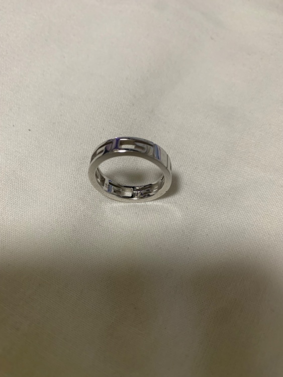 GUCCIプルリング18WG8号4.8g（金・貴金属）の商品画像 - 査定依頼日：2026年1月12日 - 最高査定価格：80,000円