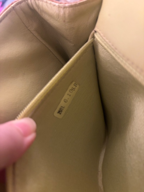 CHANEL 2.55 コルクレザー Vステッチ チェーンショルダー（ブランドバッグ）の商品画像 - 査定依頼日：2026年2月16日 - 最高査定価格：170,000円