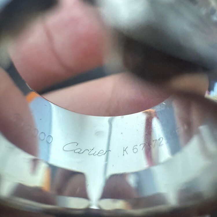 カルティエ C2 LM エッジ フルダイヤモンド ラッカー（金・貴金属）の商品画像 - 査定依頼日：2025年5月16日 - 最高査定価格：140,000円