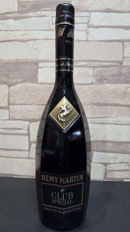 レミーマルタン クラブスペシャル（お酒）の商品画像 - 査定依頼日：2026年4月6日 - 最高査定価格：100,000円