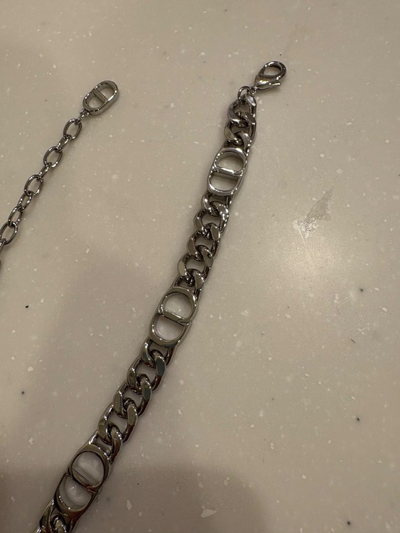 ディオール  （ブランドバッグ）の商品画像 - 査定依頼日：2025年9月21日 - 最高査定価格：47,000円