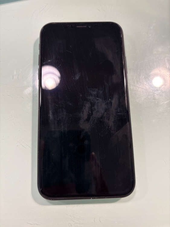 MT002J/A（スマホ）の商品画像 - 査定依頼日：2026年5月17日 - 最高査定価格：15,000円