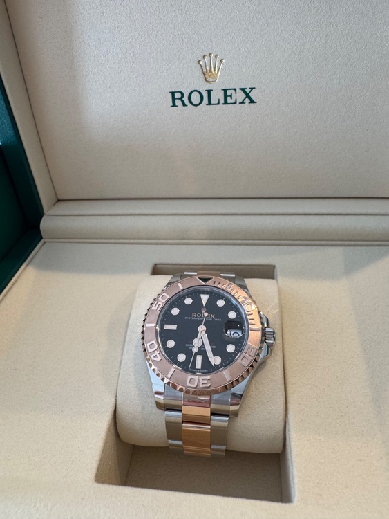 ロレックス ヨットマスター 268621（高級時計）の商品画像 - 査定依頼日：2025年11月22日 - 最高査定価格：2,550,000円