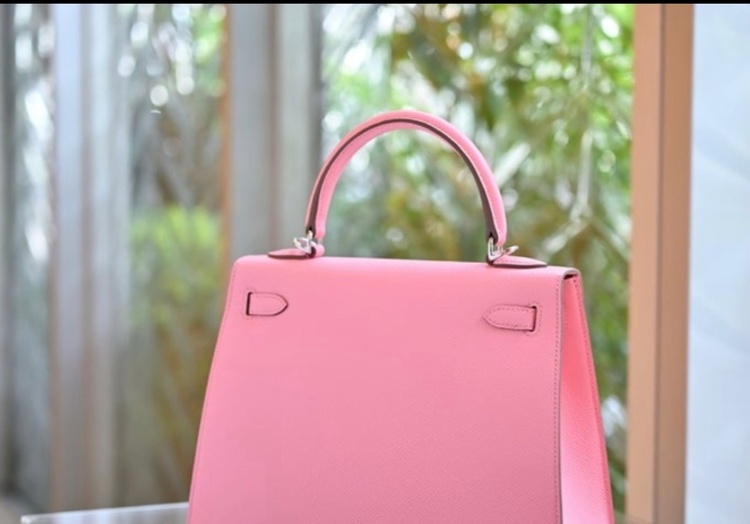 HERMES ケリー（ブランドバッグ）の商品画像 - 査定依頼日：2026年6月2日 - 最高査定価格：23,300,000円
