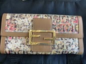 フェンディ財布　25278m0021fcf118（ブランド財布・小物）の商品画像 - 査定依頼日：2022年2月28日 - 最高査定価格：5,000円