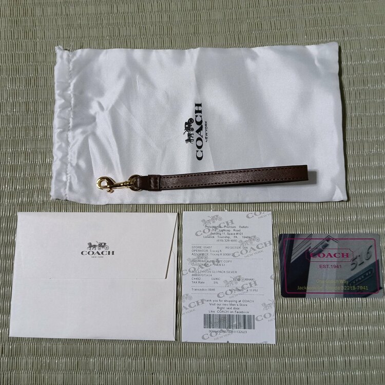 COACH長財布オリジナルモノグラム（ブランド財布・小物）の商品画像 - 査定依頼日：2026年3月18日 - 最高査定価格：2,000円