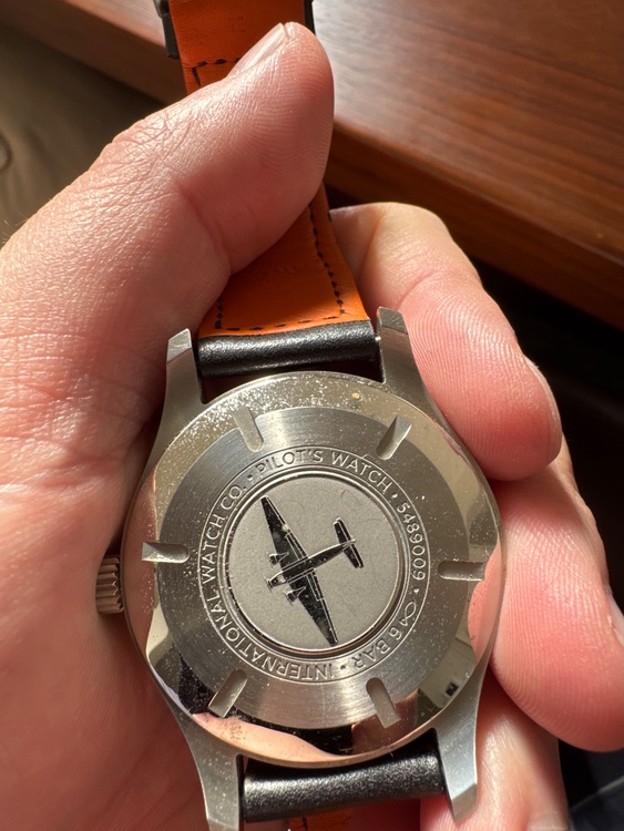 IWC パイロットウォッチ （高級時計）の商品画像 - 査定依頼日：2026年2月19日 - 最高査定価格：420,000円