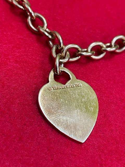 廃盤 ティファニー リターン トゥ ティファニー ハート ネックレス（金・貴金属）の商品画像 - 査定依頼日：2025年3月17日 - 最高査定価格：670,000円