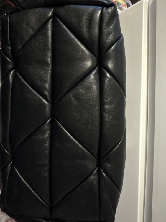 プラダ  （ブランドバッグ）の商品画像 - 査定依頼日：2026年1月31日 - 最高査定価格：150,000円