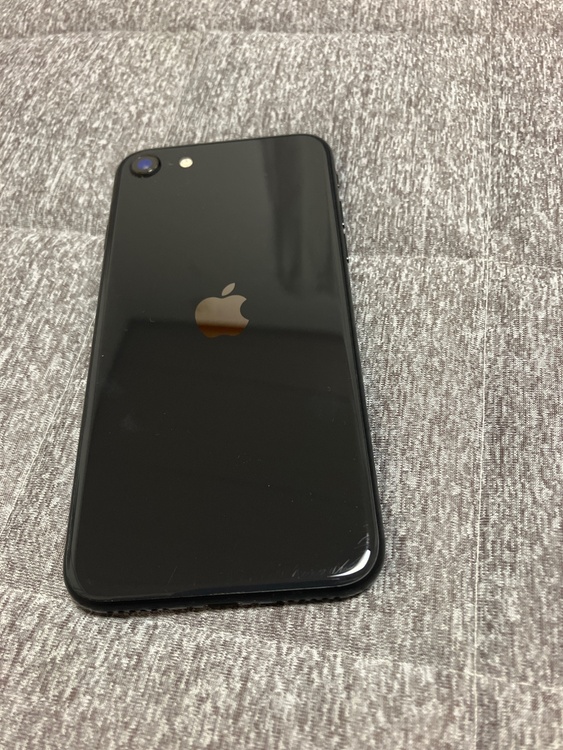 iPhone SE2（スマホ）の商品画像 - 査定依頼日：2026年7月27日 - 最高査定価格：12,000円