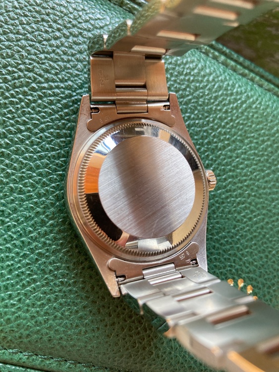 ロレックス パーペチュアルデイト 1520（高級時計）の商品画像 - 査定依頼日：2026年2月22日 - 最高査定価格：730,000円