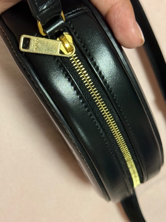 セリーヌ  （ブランドバッグ）の商品画像 - 査定依頼日：2025年8月25日 - 最高査定価格：125,000円